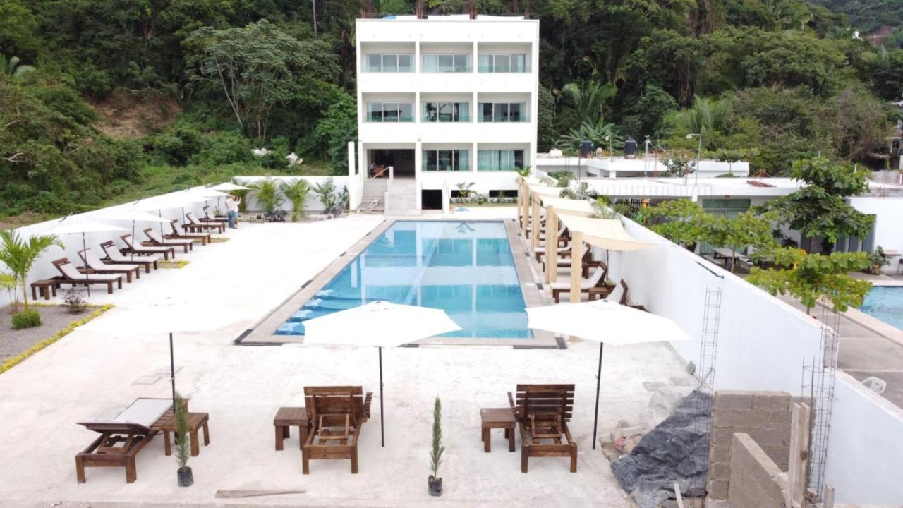 Malaki Hotel Los Ayala Buitenkant foto