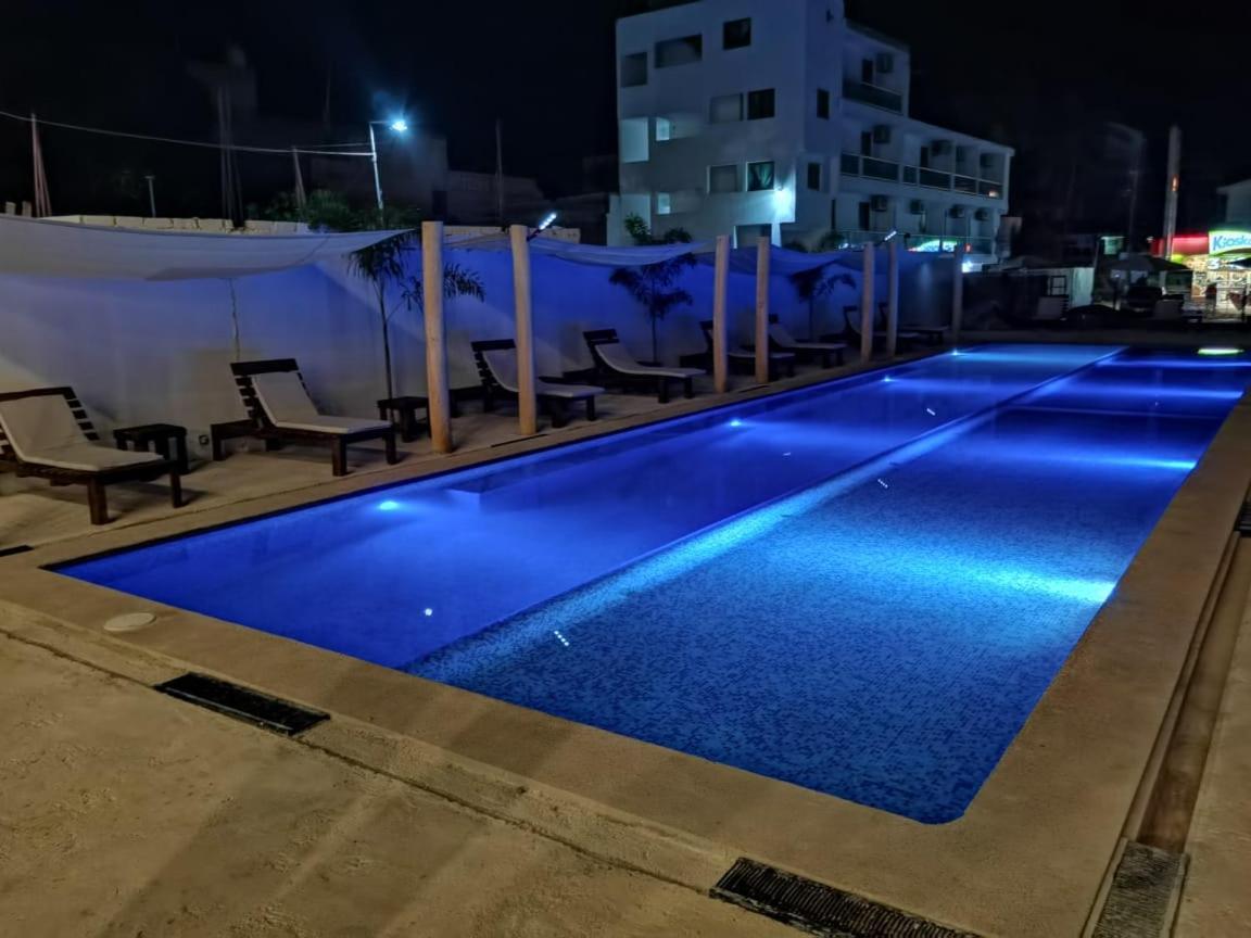 Malaki Hotel Los Ayala Buitenkant foto